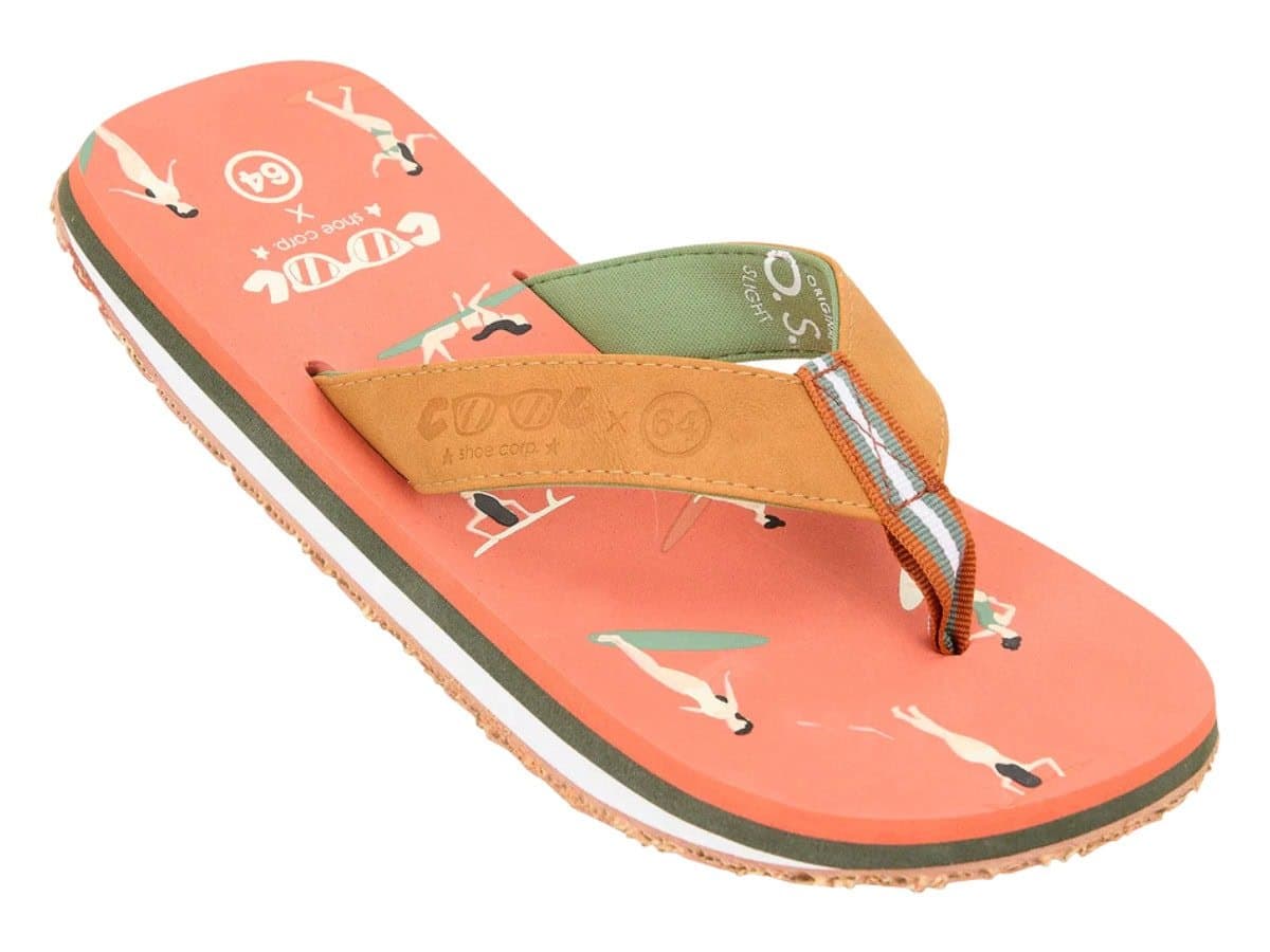 Luchtige kleurrijke teenslippers met paardendessin en verstelbare band voor buiten.
