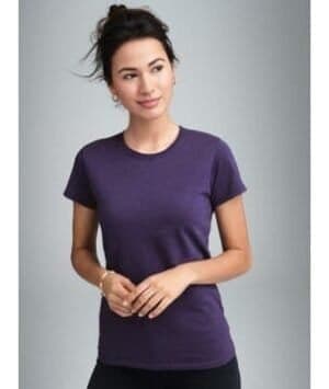 Dames T-shirt in paars voor casual en comfortabele styling.