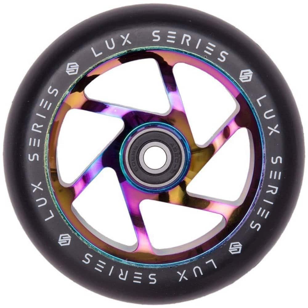 Stepwiel STRIKER Striker Lux Spoked met regenboog spoked kern
