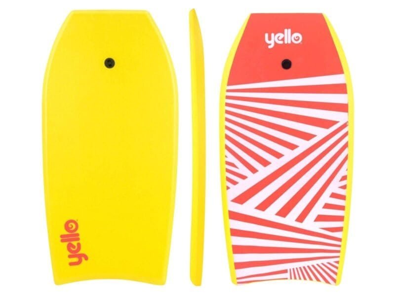 Farbenfroher gelb/gelber Surf-Skate mit Yello-Logo für Outdoor-Spaß und Skate-Abenteuer.