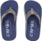 Heren slippers met blauwe zool en grijze banden voor buiten comfort.