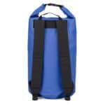 Blauwe waterdichte rugzak met stevige schouderbanden en trekkoordsluiting.