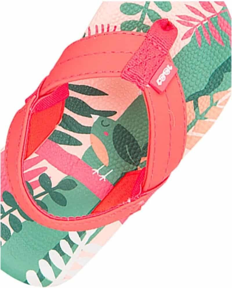 Vrolijke girls' sandal met jungleprint en klittenbandsluiting, geschikt voor buitenactiviteiten.