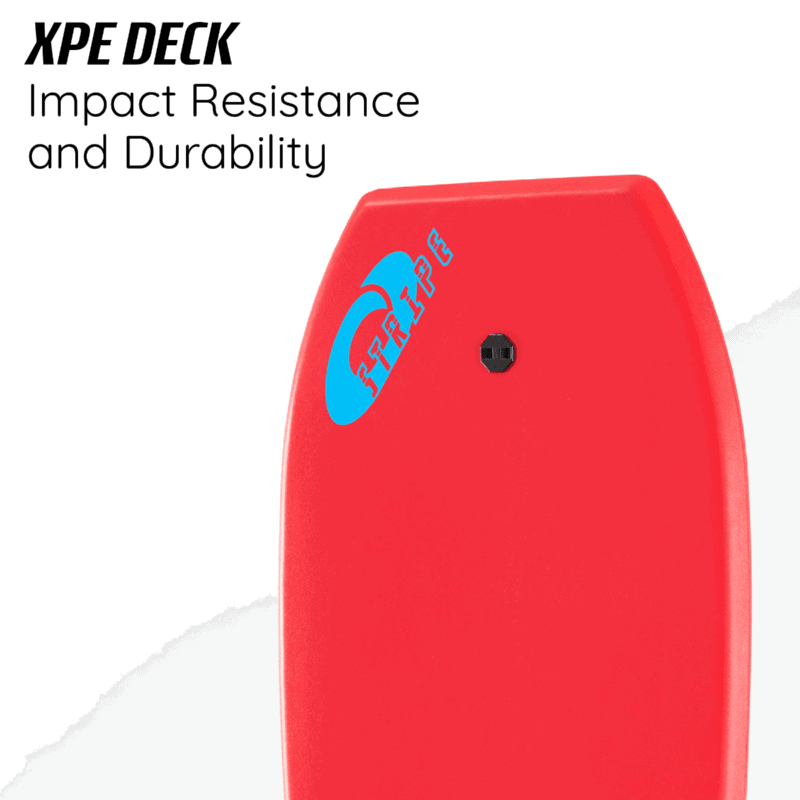 Kunststoff-Surfbrett mit Schlagfestigkeit und Haltbarkeit, in rot mit blauem Logo.