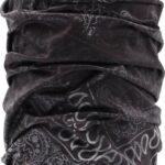 Multifunctioneel nek- en gezichtssjaal met bandana-achtige print, ideaal voor buitensporten en recreatie.