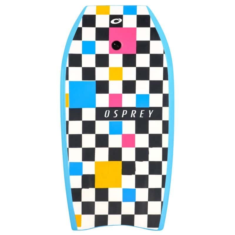 Kleurrijk skateboard met geometrisch design en OSPREY logo, ideaal voor buitenplezier.