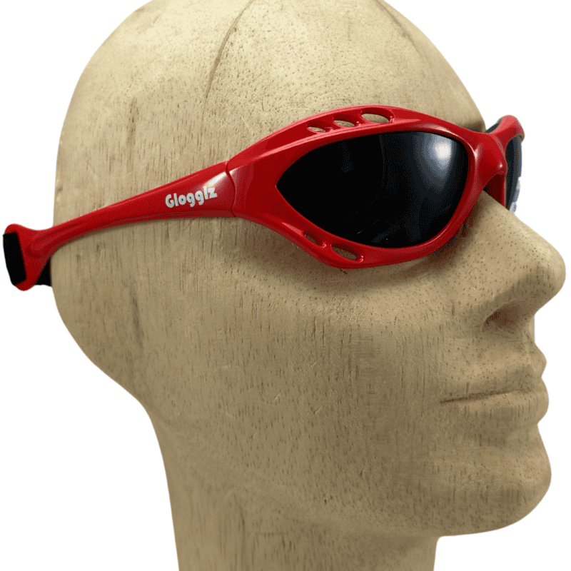 Goggles voor skateboard en buitensporten, rood met zwart lens, bescherming tijdens outdoor avonturen.