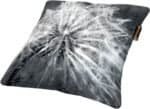 Kunstleren skateboard deck met abstract witte schetser op zwart achtergrond.