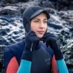 Langärmeliger Thermo-Badeanzug für Damen, sportlich und bequem.