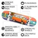 Skateboard classique avec des spécifications détaillées et un design coloré pour s'amuser en plein air.