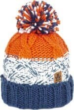 Warm gebreide winter muts met kleurrijke pompon en kabelpatroon voor outdoor plezier.