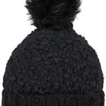 Knusse zwarte skikhit met pompon, ideaal voor buitensport en winterse avonturen.