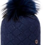 Warm deken met pompom, perfect voor buiten in de winter.