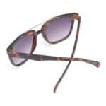 Dog sunglasses met tortoise shell frame en grijze gepolariseerde lenzen.