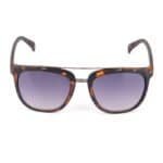 Dameszonnebril met tortoise montuur en paarse gradient glazen.