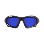 Blauw reflexbril met zwart montuur voor actief buitengebruik en watersportbeleving.