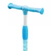 Copie de la trottinette bleue pour enfants pour les activités de plein air.