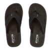 Zwarte rubberpantoffels voor outdoor gebruik, comfortabel en duurzaam.