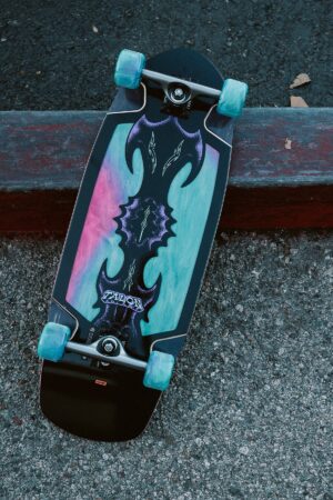 Globe Talon Black/Blue/Green 30″ - Cruiser Skateboard